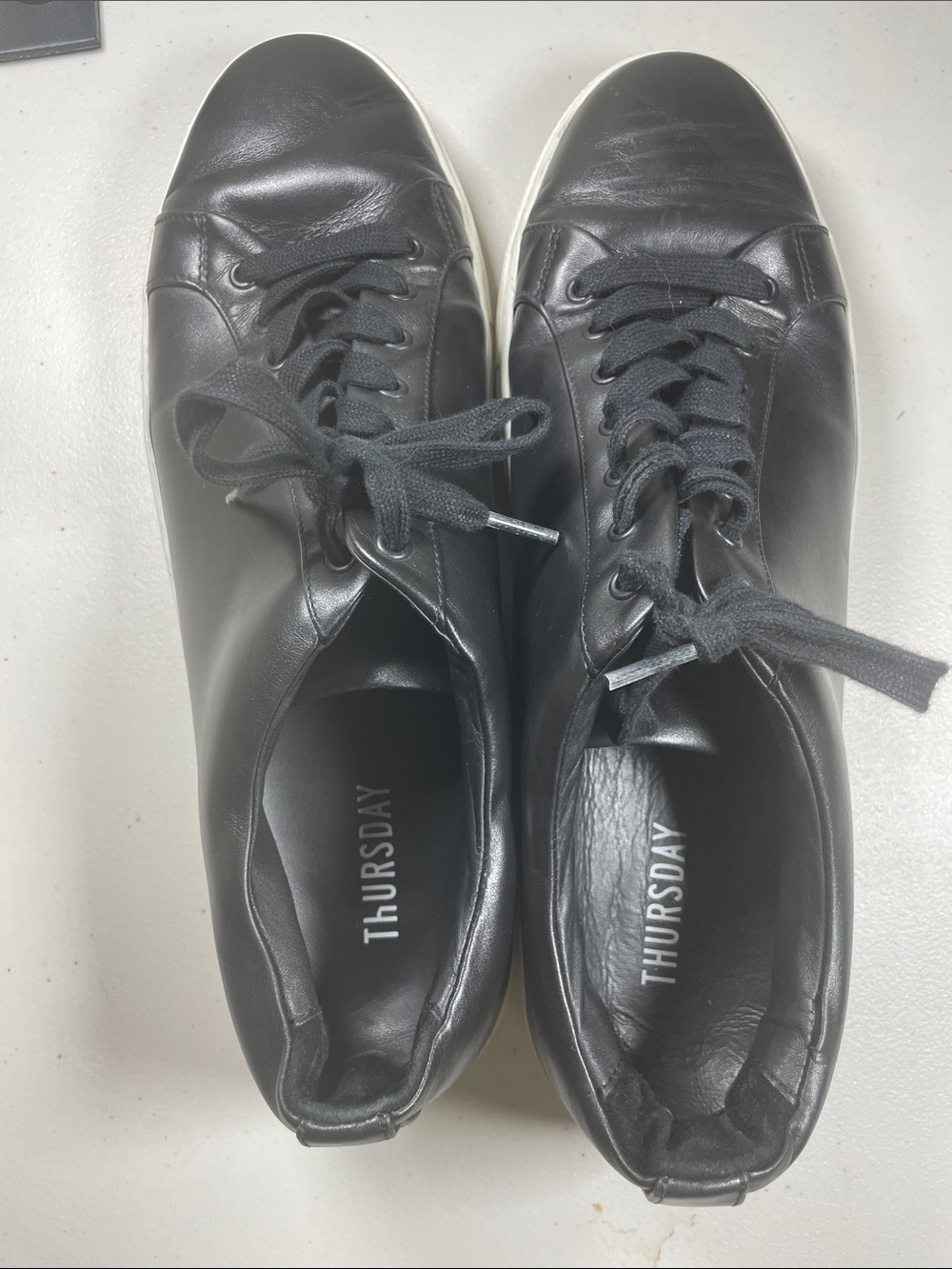 Men’s Black Leather Lace-Up Sneakers